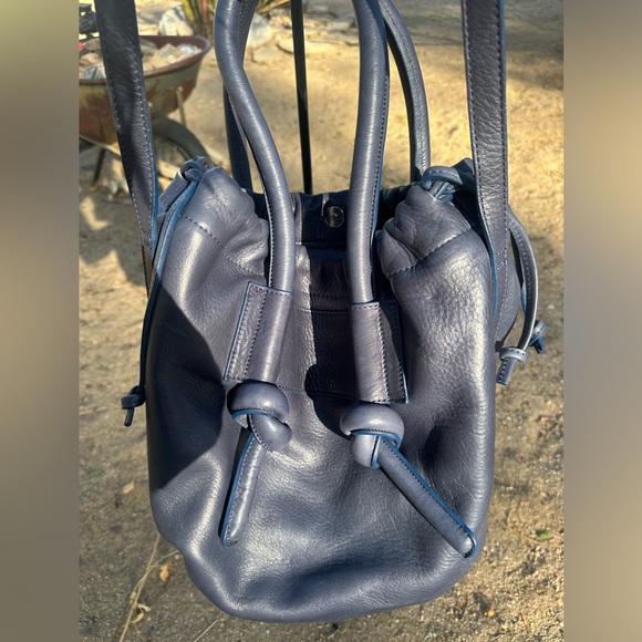 Beautiful good condition Mecha Mendez crossbody bag - Picture 10 of 11